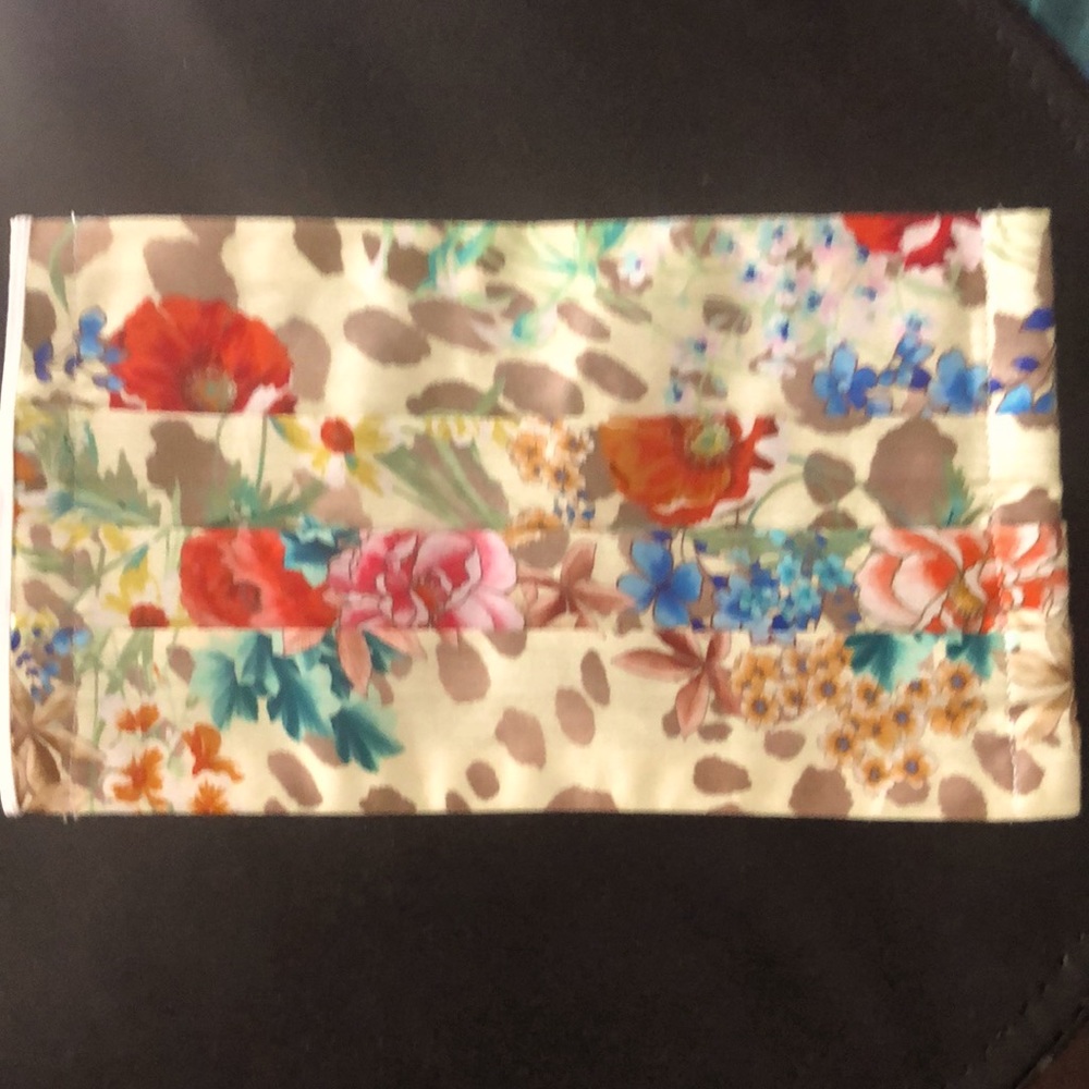 Johnny Was Face Mask/$25 or Best Offer/1 Filter